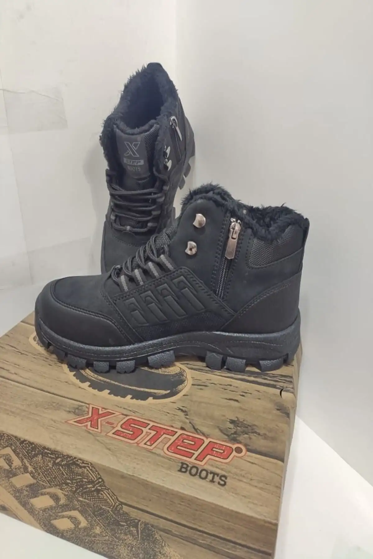 چکمه های بلند زمستانی ترکینگ مقاوم در برابر آب و سرما Unisex Black X6 - 997 چکمه های بلند زمستانی ترکینگ مقاوم در برابر آب و سرما Unisex Black X6 - 997