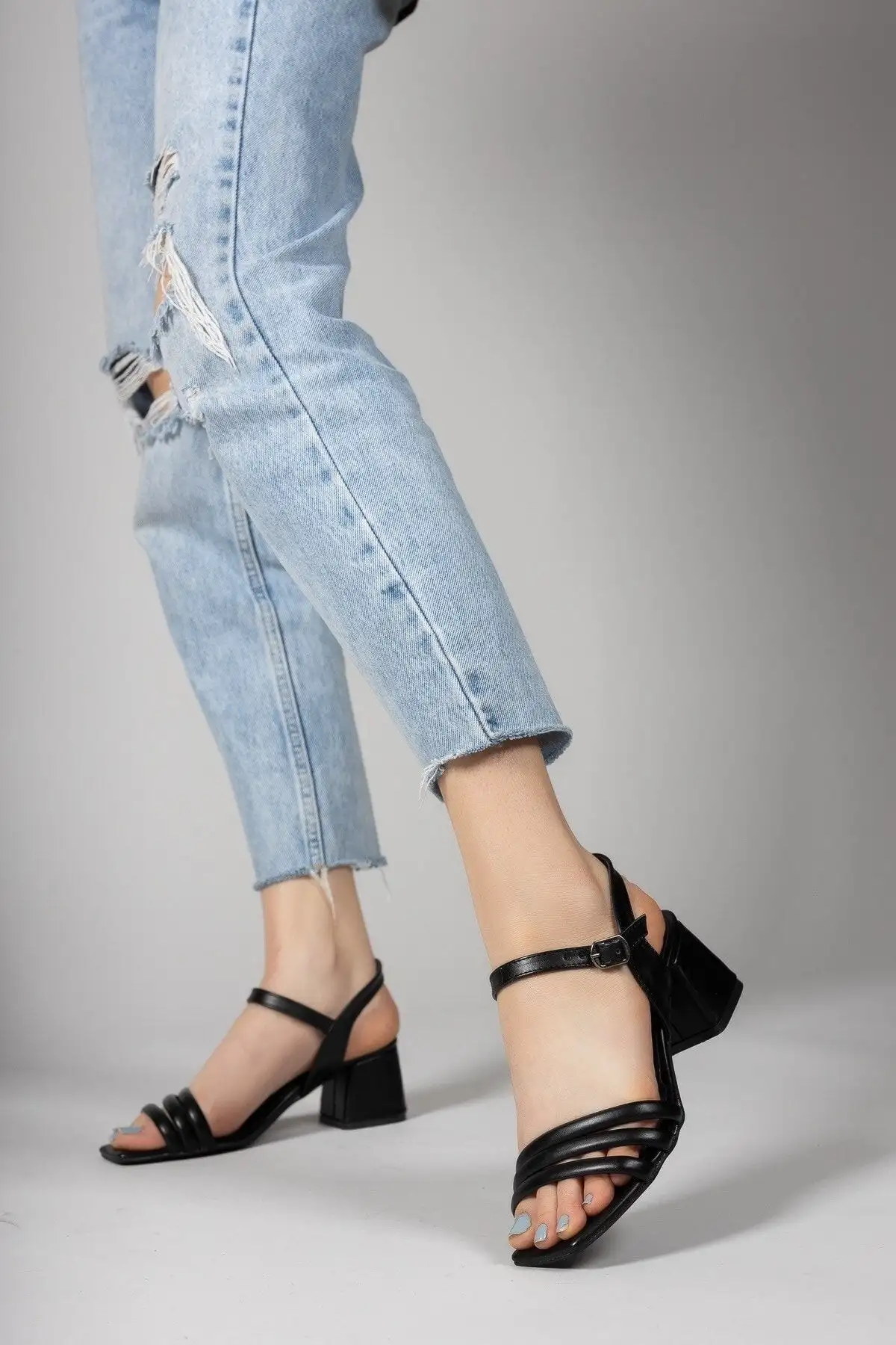 صندل پاشنه دار زنانه مشکی 0012355 - 1171