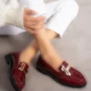 کفش زنانه کلارت قرمز لاک چرمی راحت گاه به گاه Calvanize Buckle Classic Loafer - 1219