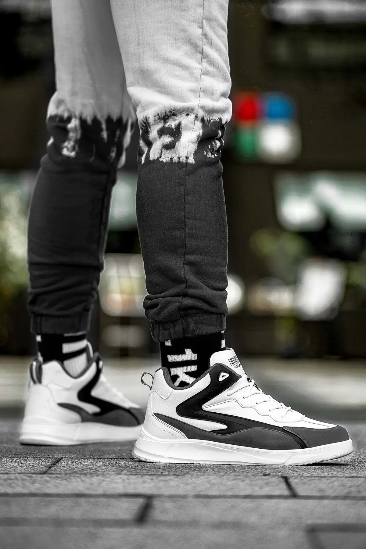 کفش ورزشی مردانه سفید دودی - 66 کفش ورزشی مردانه سفید دودی - 66