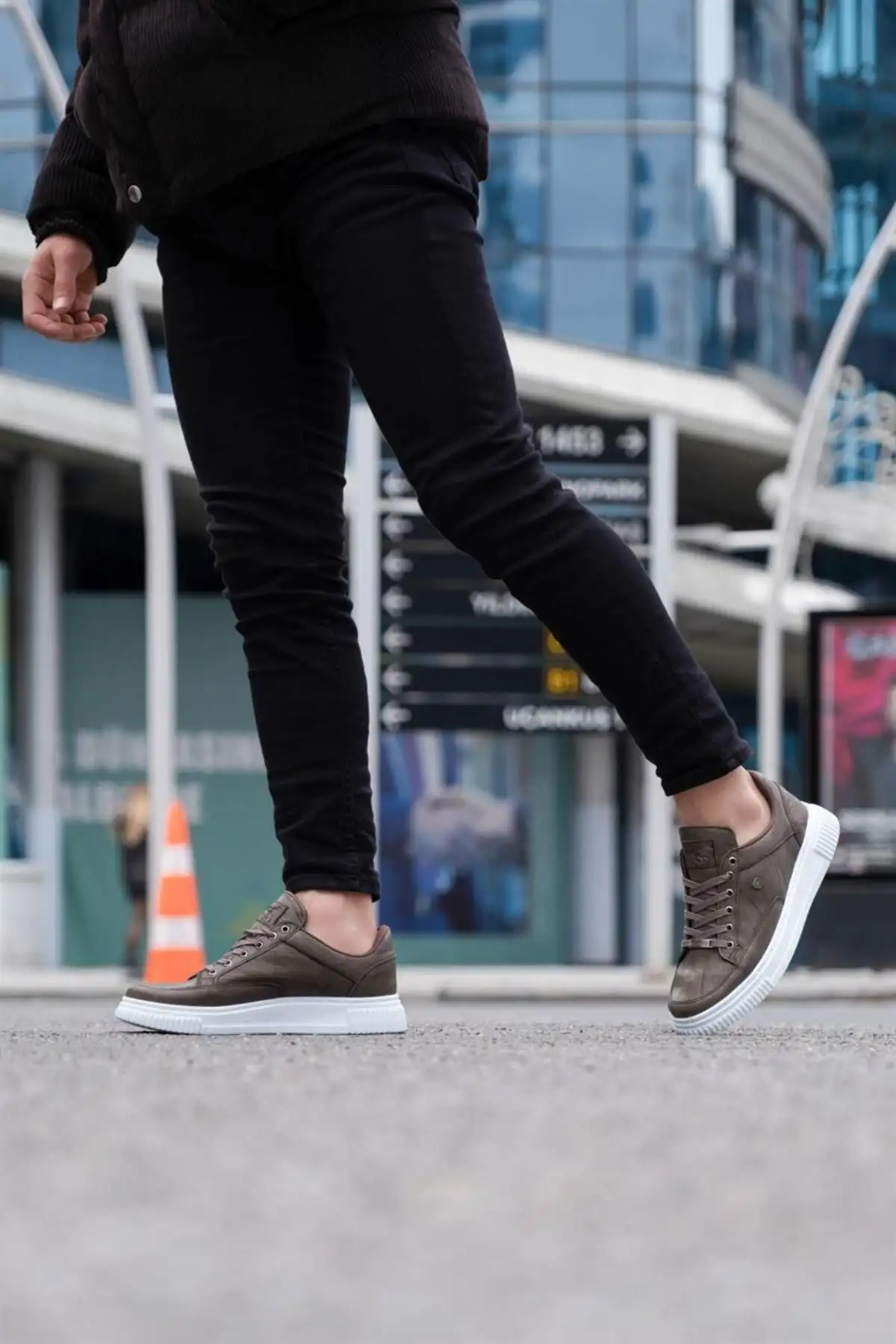 قهوه ای - 039 کفش اسپرت مردانه - 282 قهوه ای - 039 کفش اسپرت مردانه - 282