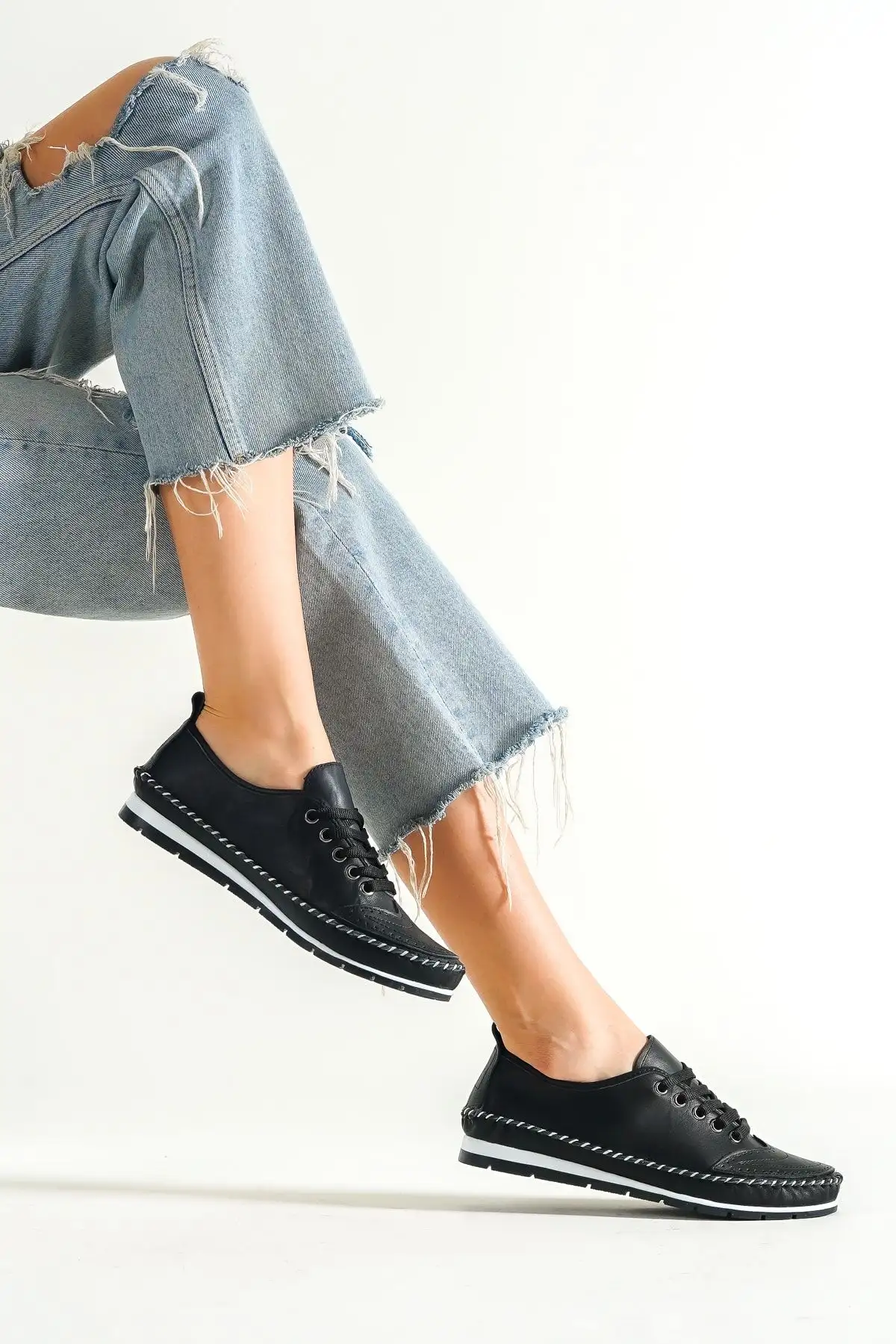 بالرین چرم زنانه مشکی چرم اصل - 855 بالرین چرم زنانه مشکی چرم اصل - 855