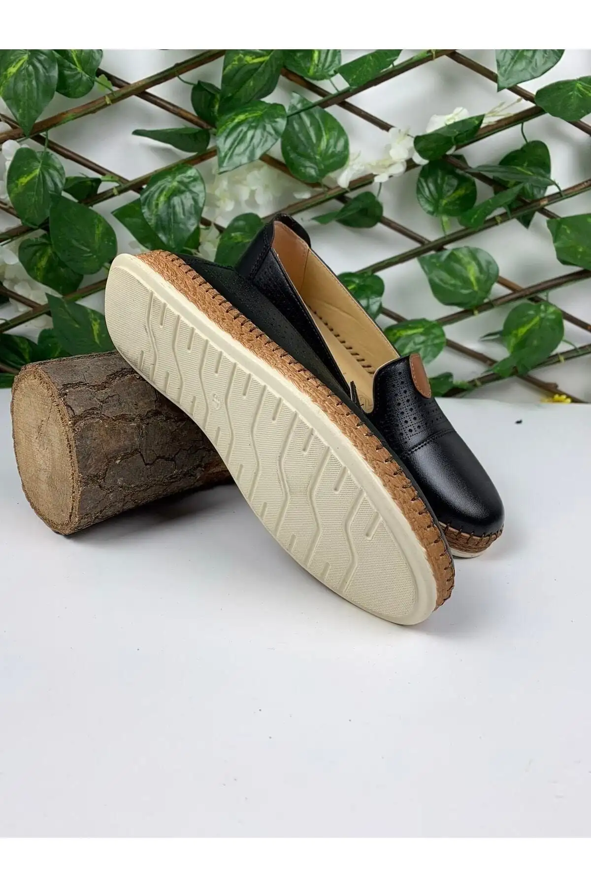 کفش راحتی ارتوپدی زیره پیاده روی زنانه مادر - 1180 کفش راحتی ارتوپدی زیره پیاده روی زنانه مادر - 1180