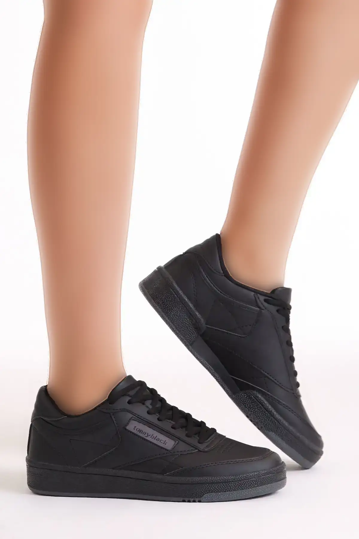 کفش ورزشی یونیسکس مشکی Tb107 - 499 کفش ورزشی یونیسکس مشکی Tb107 - 499