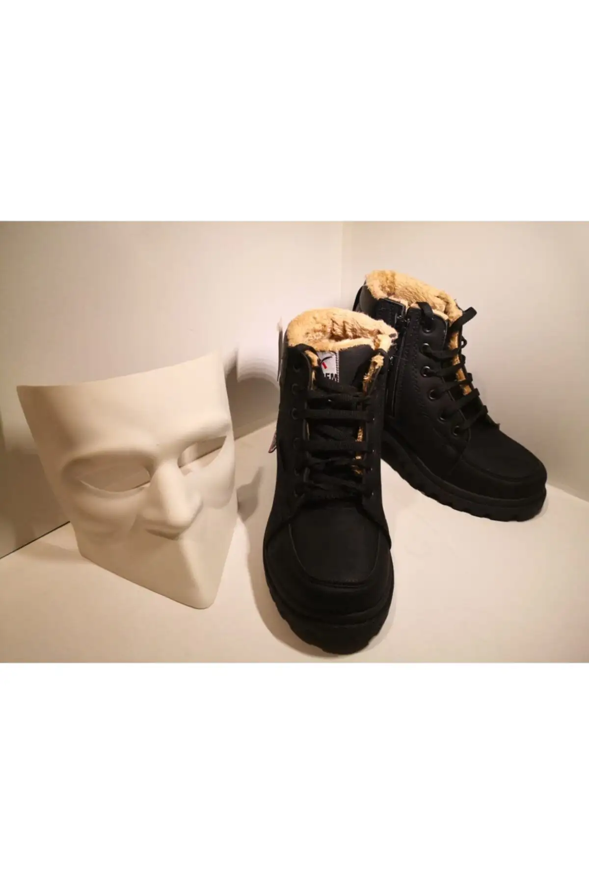 چکمه بچه گانه زیپ دار پشمی مشکی - 195 چکمه بچه گانه زیپ دار پشمی مشکی - 195