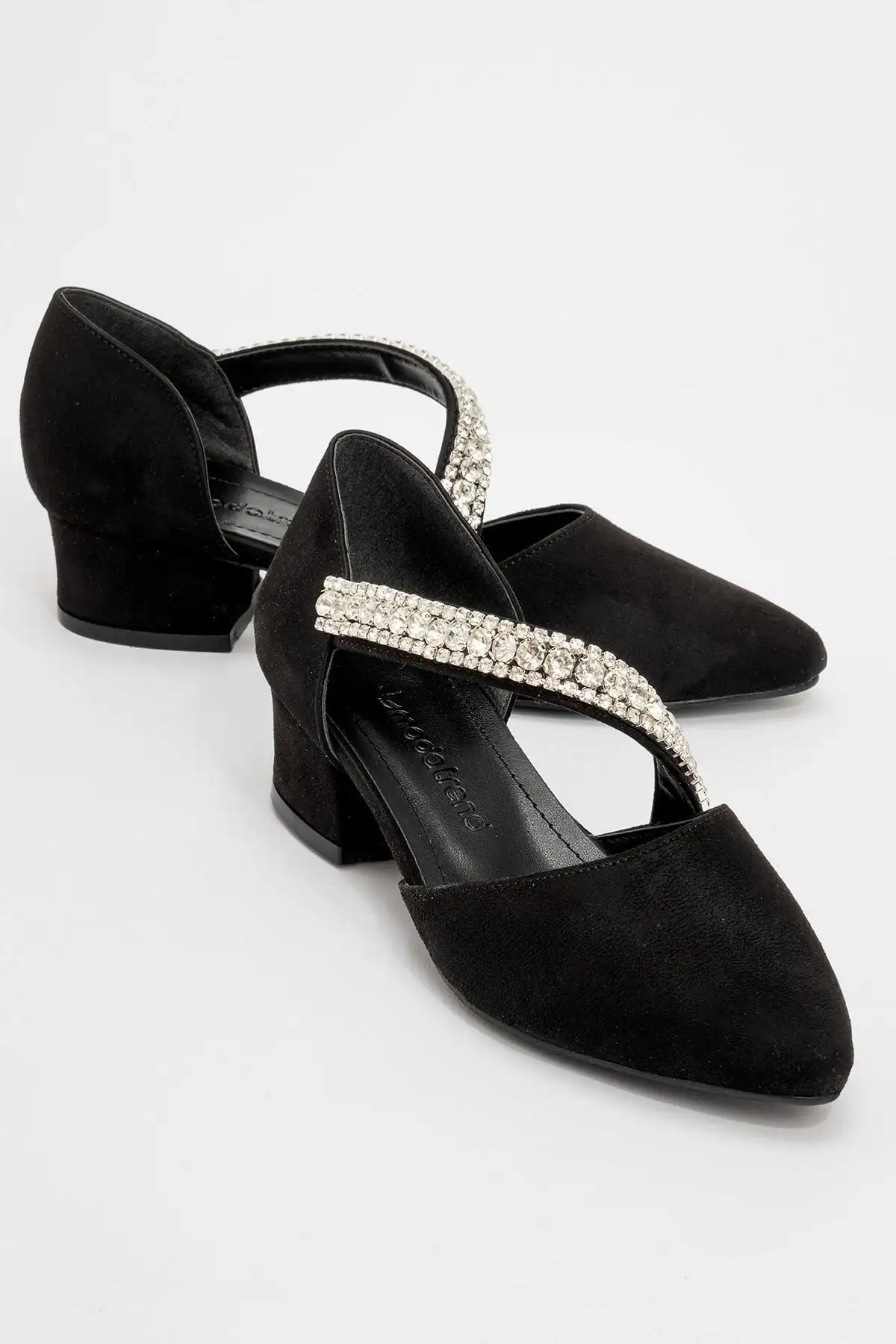 کفش راحتی زنانه پاشنه تخم مرغی مشکی جیر - 1298 کفش راحتی زنانه پاشنه تخم مرغی مشکی جیر - 1298