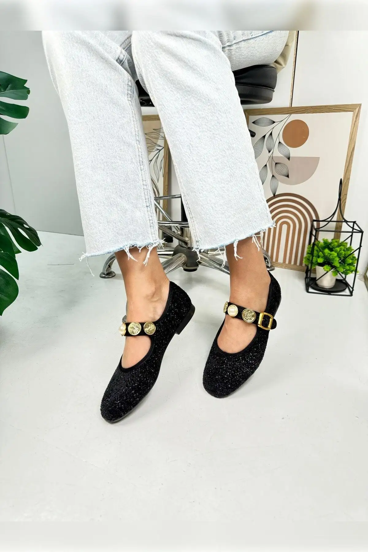 کفشهای راحت پنجه بیضی شکل باله باله مشکی زنانه بالرین بند مرواریدی قابل تنظیم 379 - 790 کفشهای راحت پنجه بیضی شکل باله باله مشکی زنانه بالرین بند مرواریدی قابل تنظیم 379 - 790