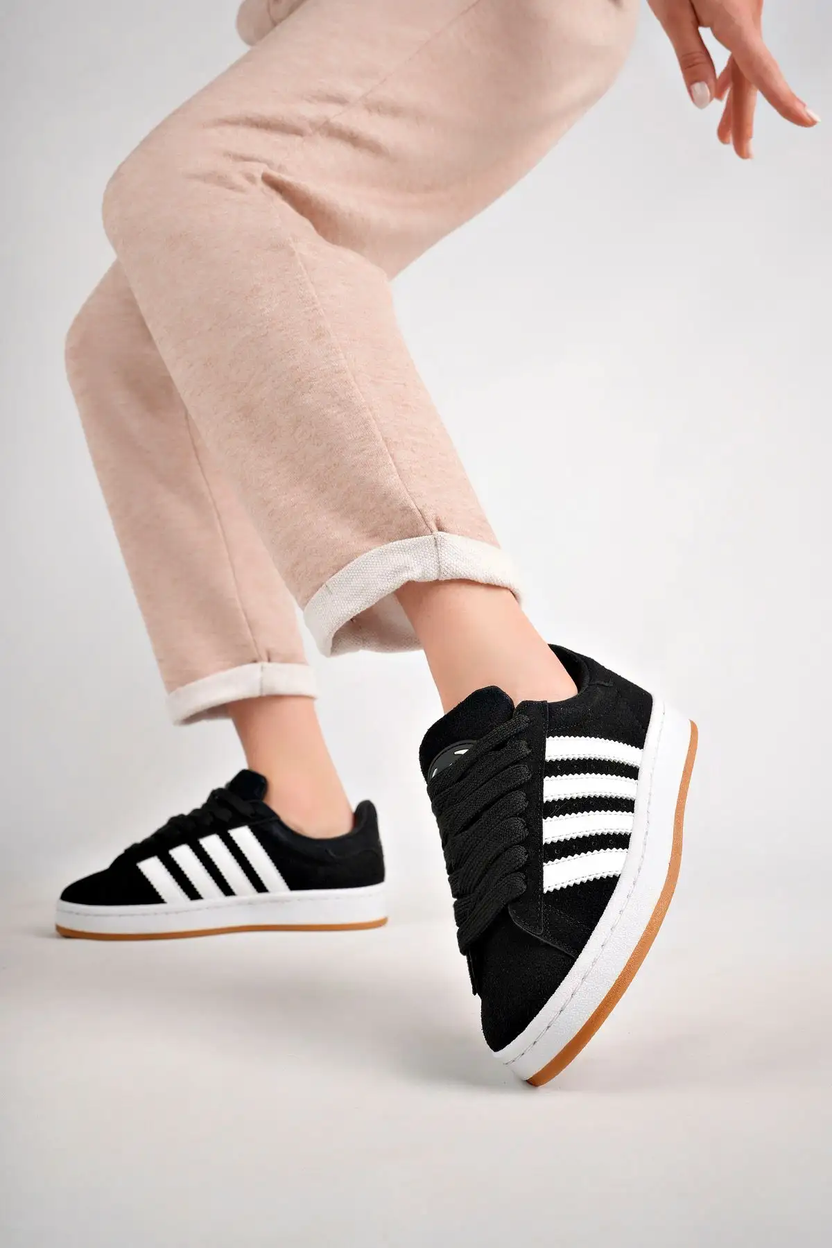 کفش ورزشی اسپرت مشکی سفید - 474 کفش ورزشی اسپرت مشکی سفید - 474