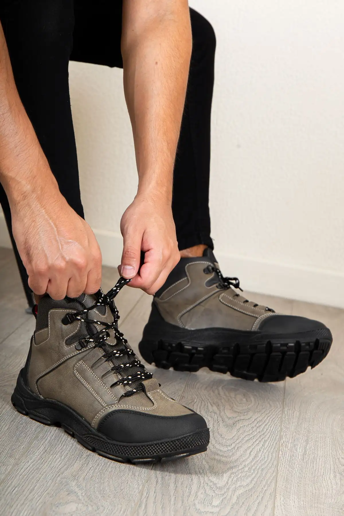 چکمه مردانه ضد سرما محصول تضمینی D00201 - 61 چکمه مردانه ضد سرما محصول تضمینی D00201 - 61