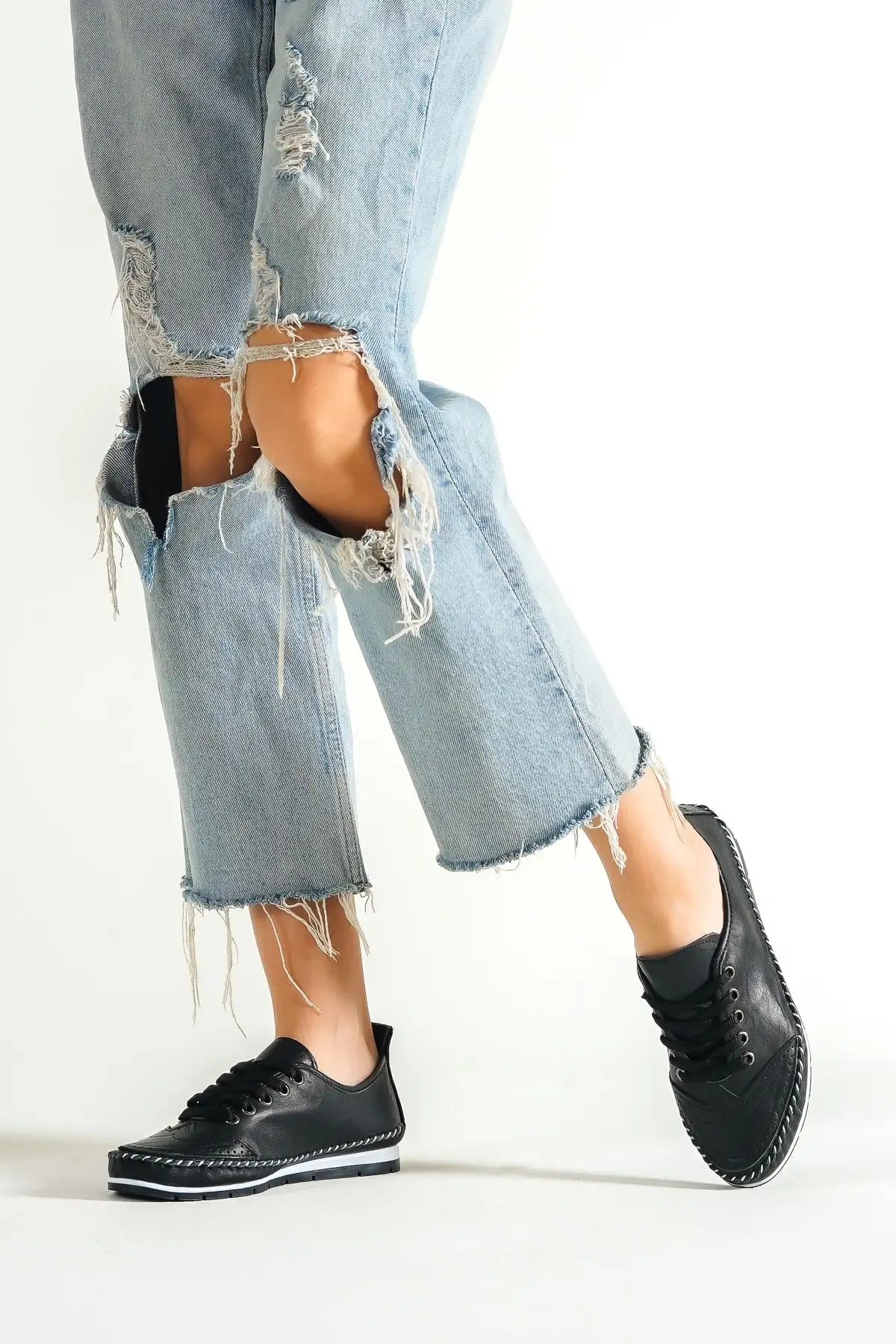 بالرین چرم زنانه مشکی چرم اصل - 855 بالرین چرم زنانه مشکی چرم اصل - 855