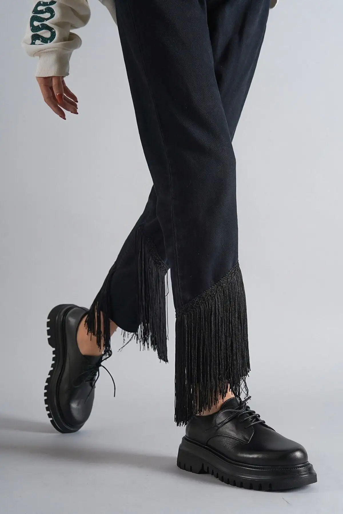 کفش زنانه چرم ضخیم روزانه چرم طبیعی مشکی Trc-216674 - 1283 کفش زنانه چرم ضخیم روزانه چرم طبیعی مشکی Trc-216674 - 1283