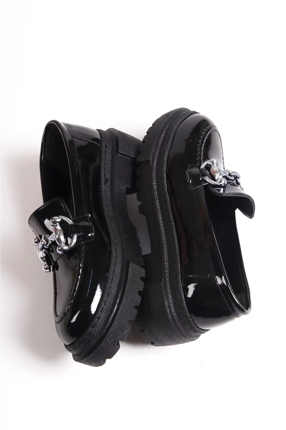 سگک فلزی پنجه بیضی زیره کفش چرم مشکی زنانه - 814 سگک فلزی پنجه بیضی زیره کفش چرم مشکی زنانه - 814