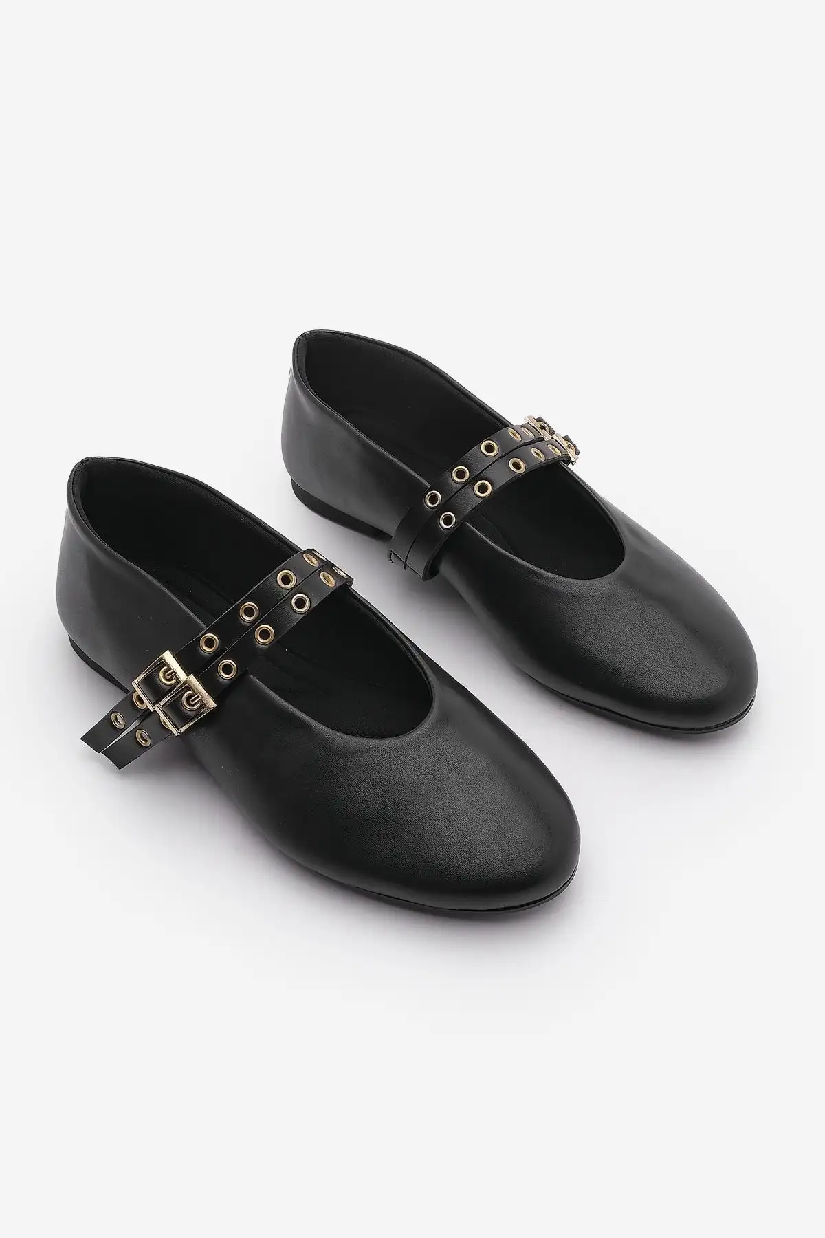 آپارتمان باله گاه به گاه زنانه میخ دار دو بند Bekosa مشکی - 784 آپارتمان باله گاه به گاه زنانه میخ دار دو بند Bekosa مشکی - 784