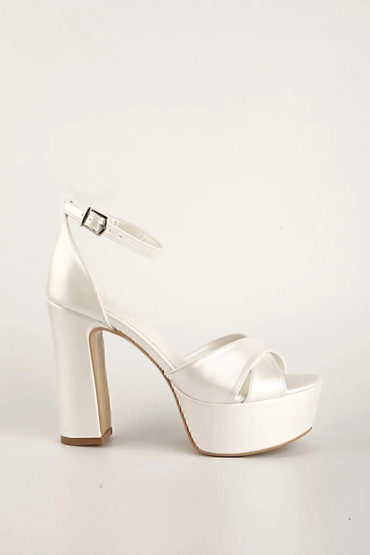 کفش عروس زنانه سدف 13 سانتی متر - 455 کفش عروس زنانه سدف 13 سانتی متر - 455