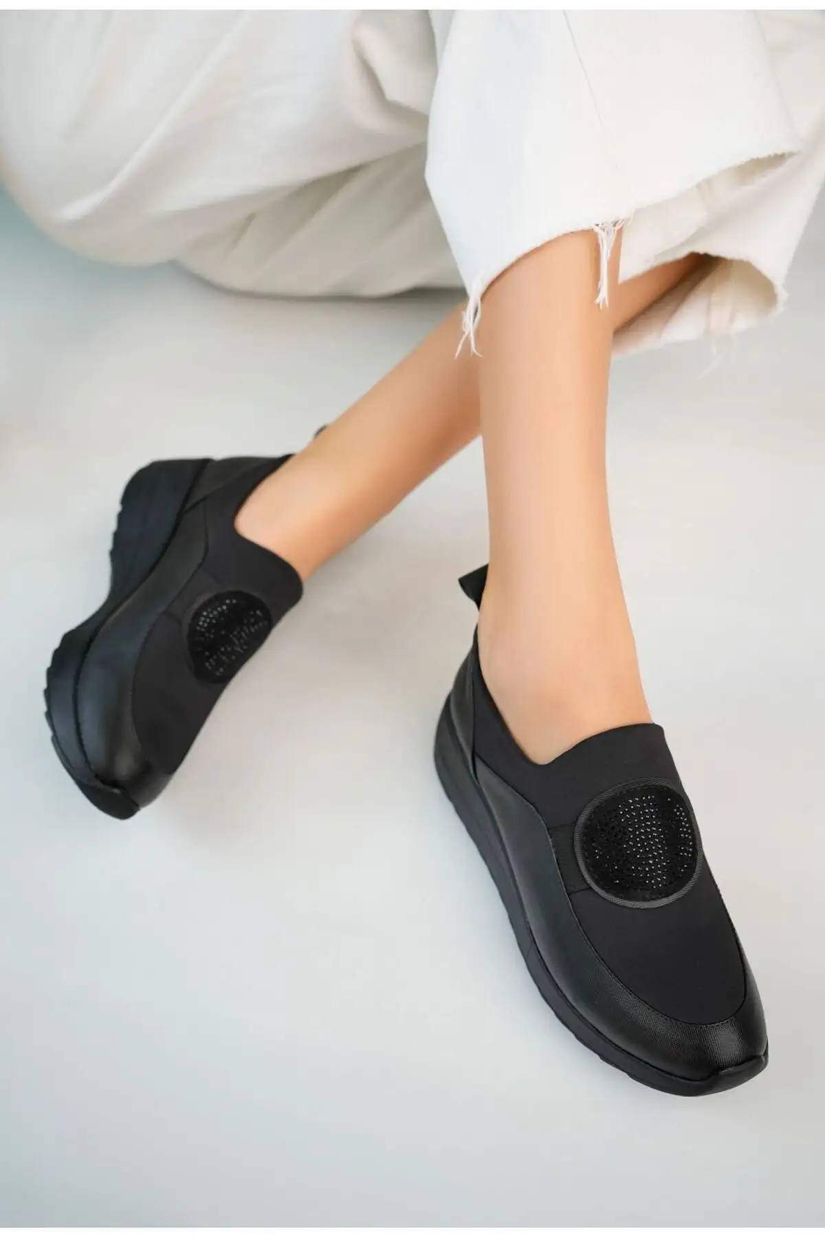 کفش راحتی زنانه مشکی کفش ارتوپدی کفش زنانه سبک وزن کفش مادر ارتوپدی کامل - 1234 کفش راحتی زنانه مشکی کفش ارتوپدی کفش زنانه سبک وزن کفش مادر ارتوپدی کامل - 1234