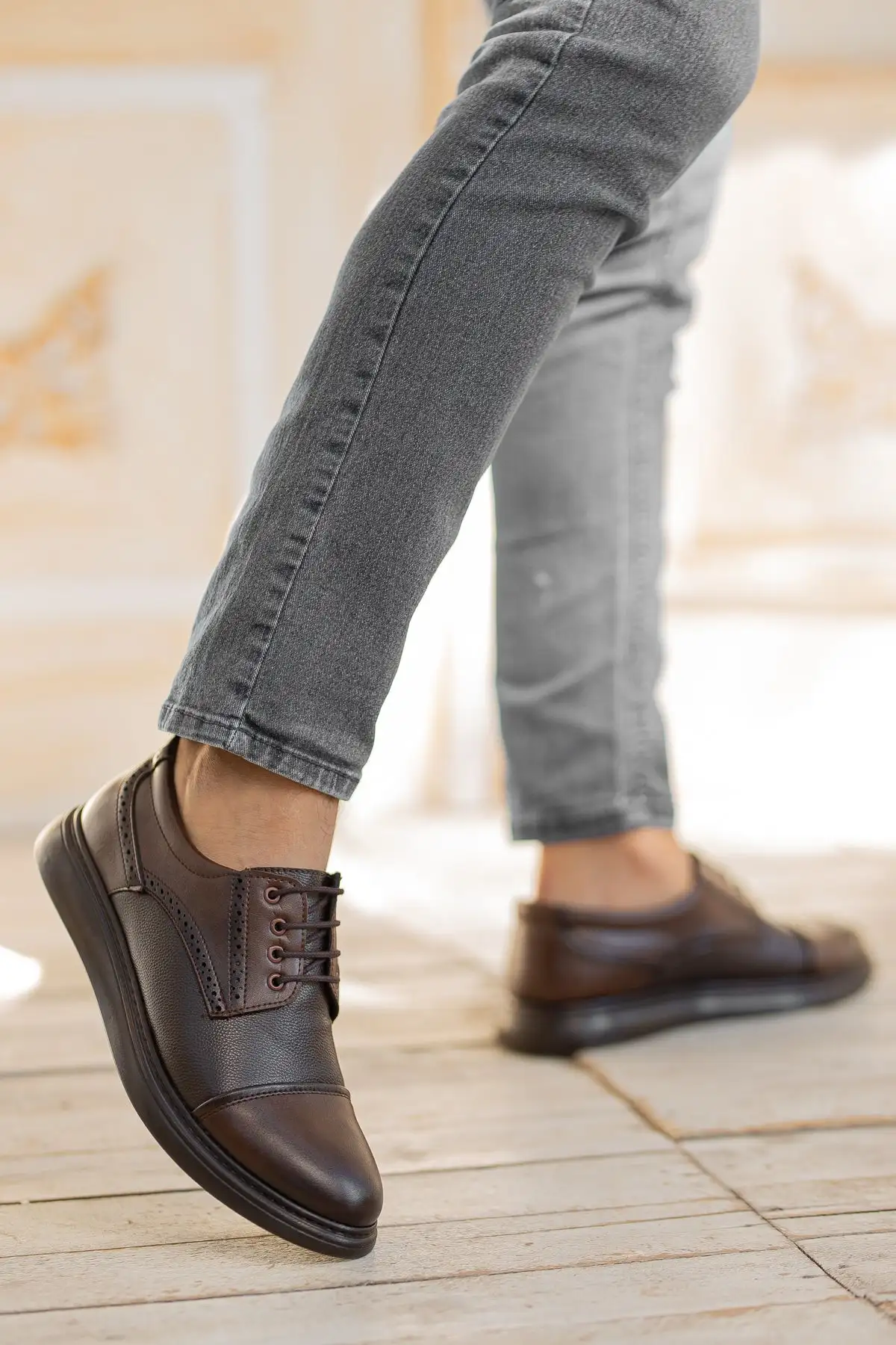 کفش گارانتی کلاسیک مردانه ارتوپدی روزانه D0235 - 500 کفش گارانتی کلاسیک مردانه ارتوپدی روزانه D0235 - 500