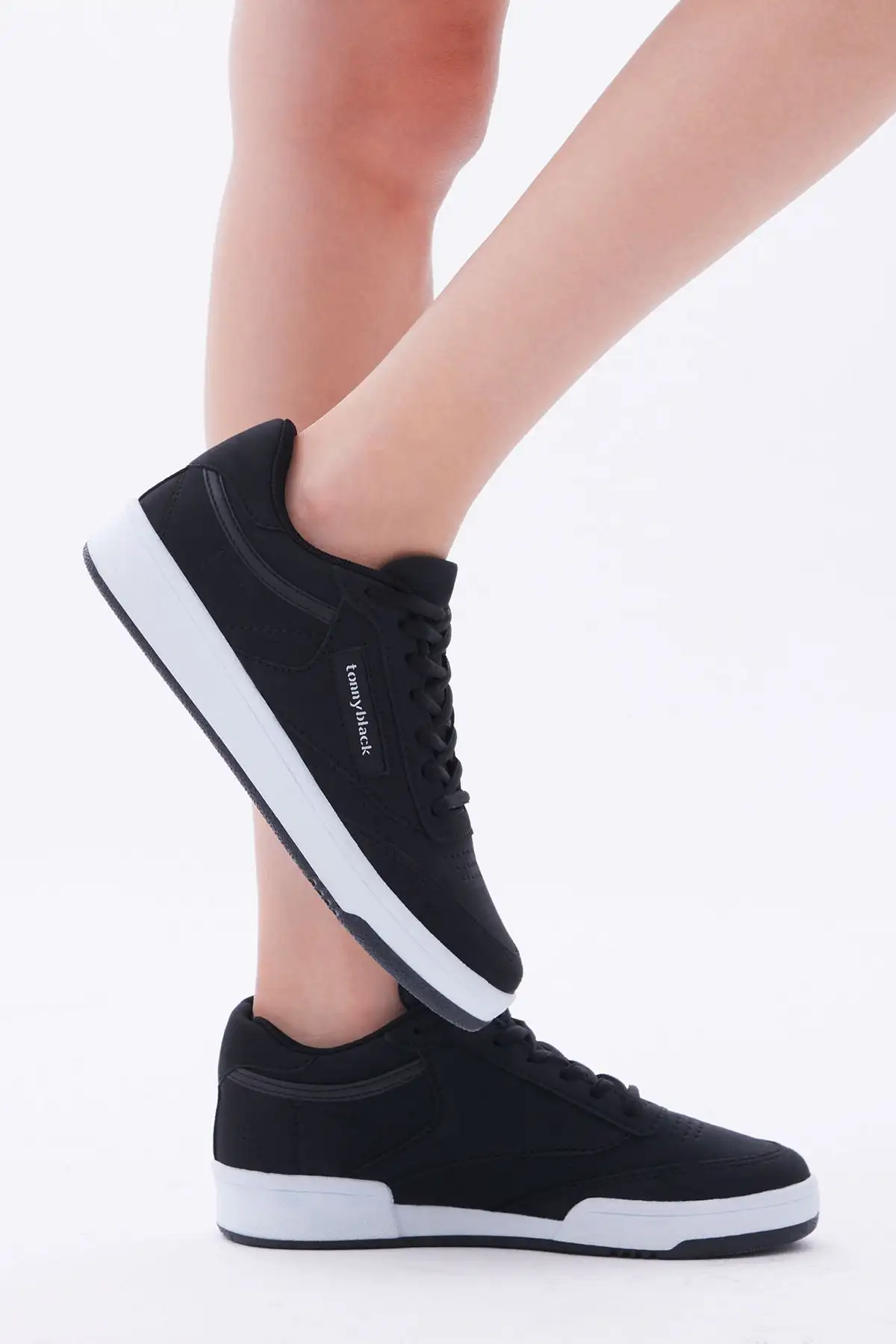 کفش اسپرت مشکی Unisex Tb107 - 30 کفش اسپرت مشکی Unisex Tb107 - 30