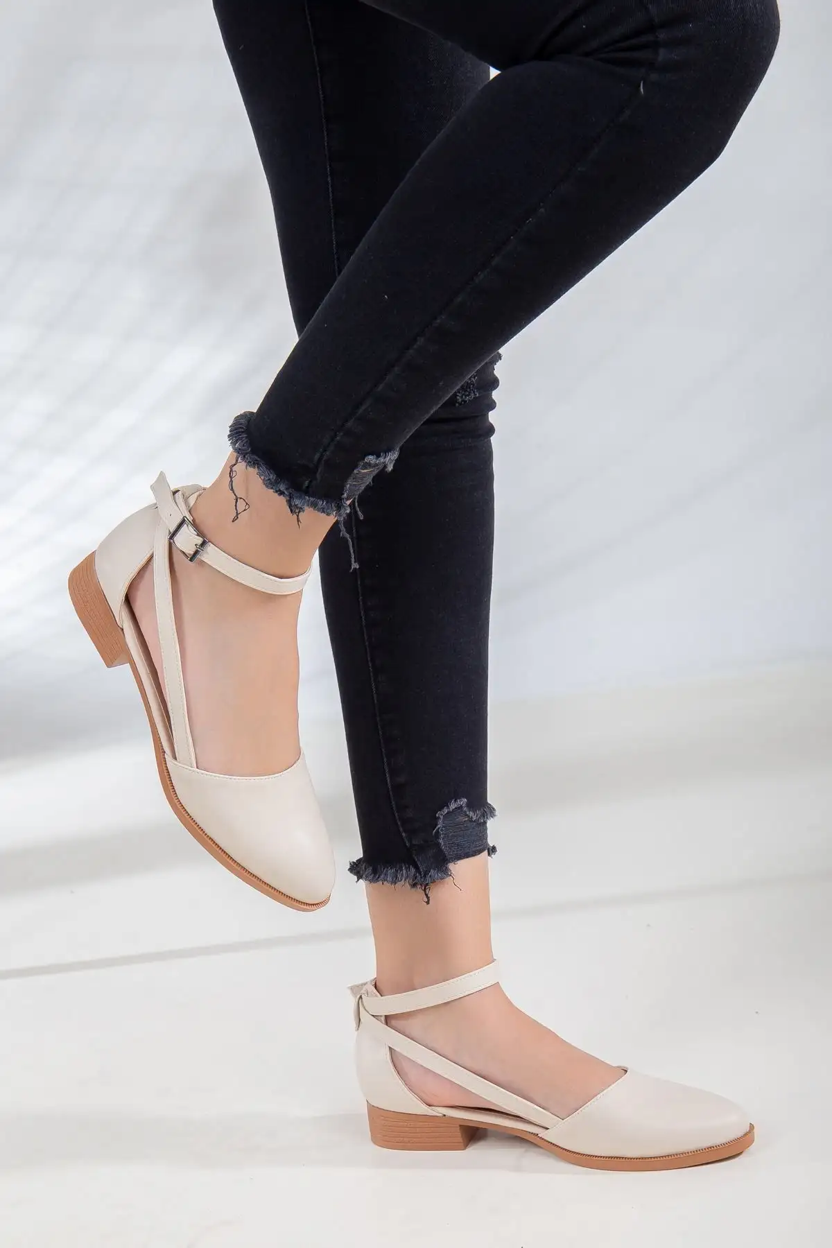 کفش پاشنه بلند راینا بژ - 1308