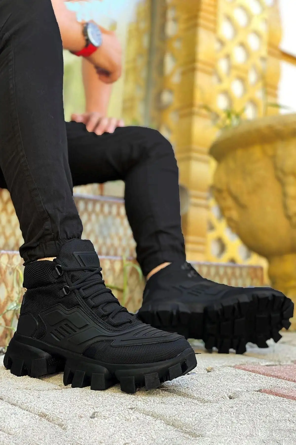 چکمه های ورزشی روزانه یونیسکس ضد آب زیره سیاه دوزر Gg44553-1 - 80 چکمه های ورزشی روزانه یونیسکس ضد آب زیره سیاه دوزر Gg44553-1 - 80