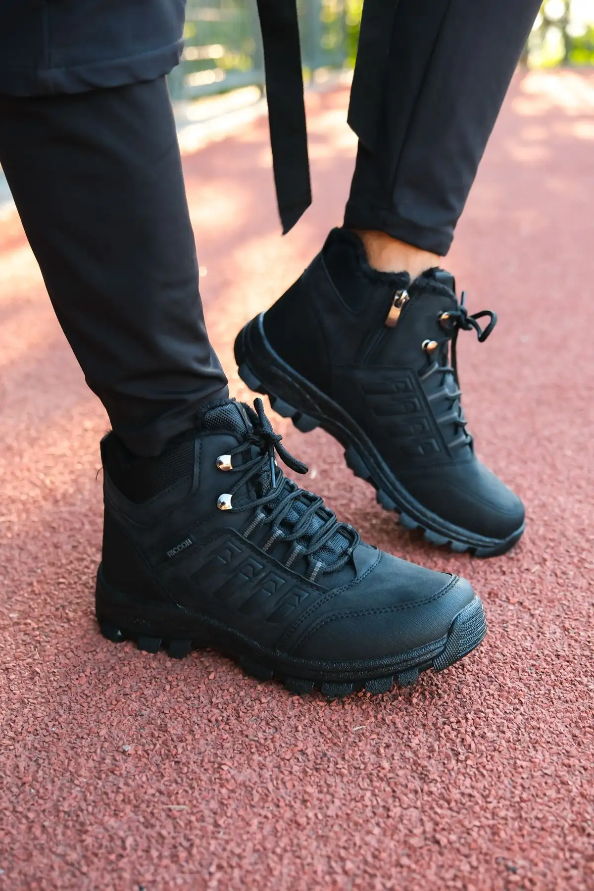 چکمه های یونیسکس مشکی 0012x6 - 526 چکمه های یونیسکس مشکی 0012x6 - 526