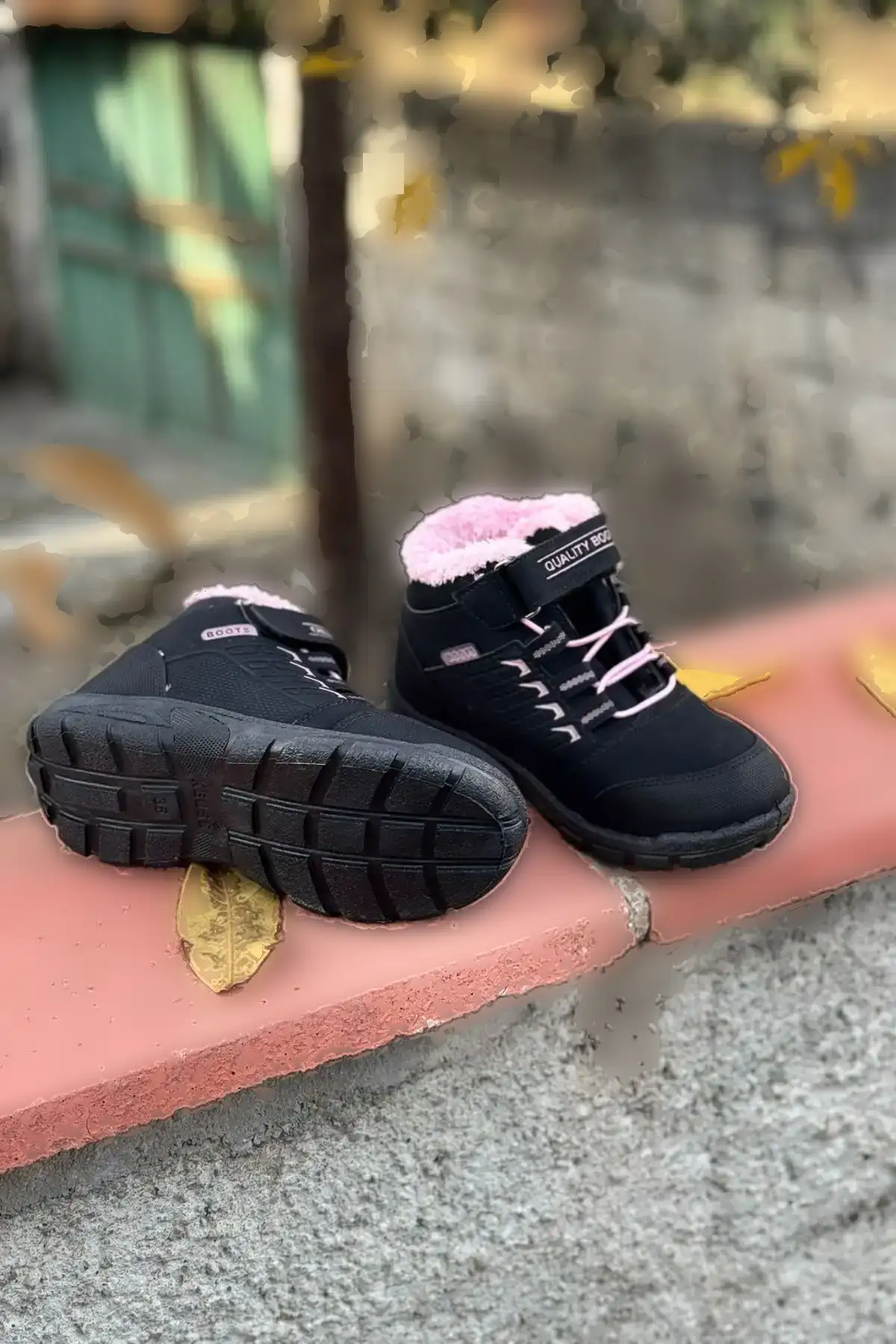 چکمه های بچه گانه ضد آب و سرما، داخل پشمی، بادوام و تضمینی - 174