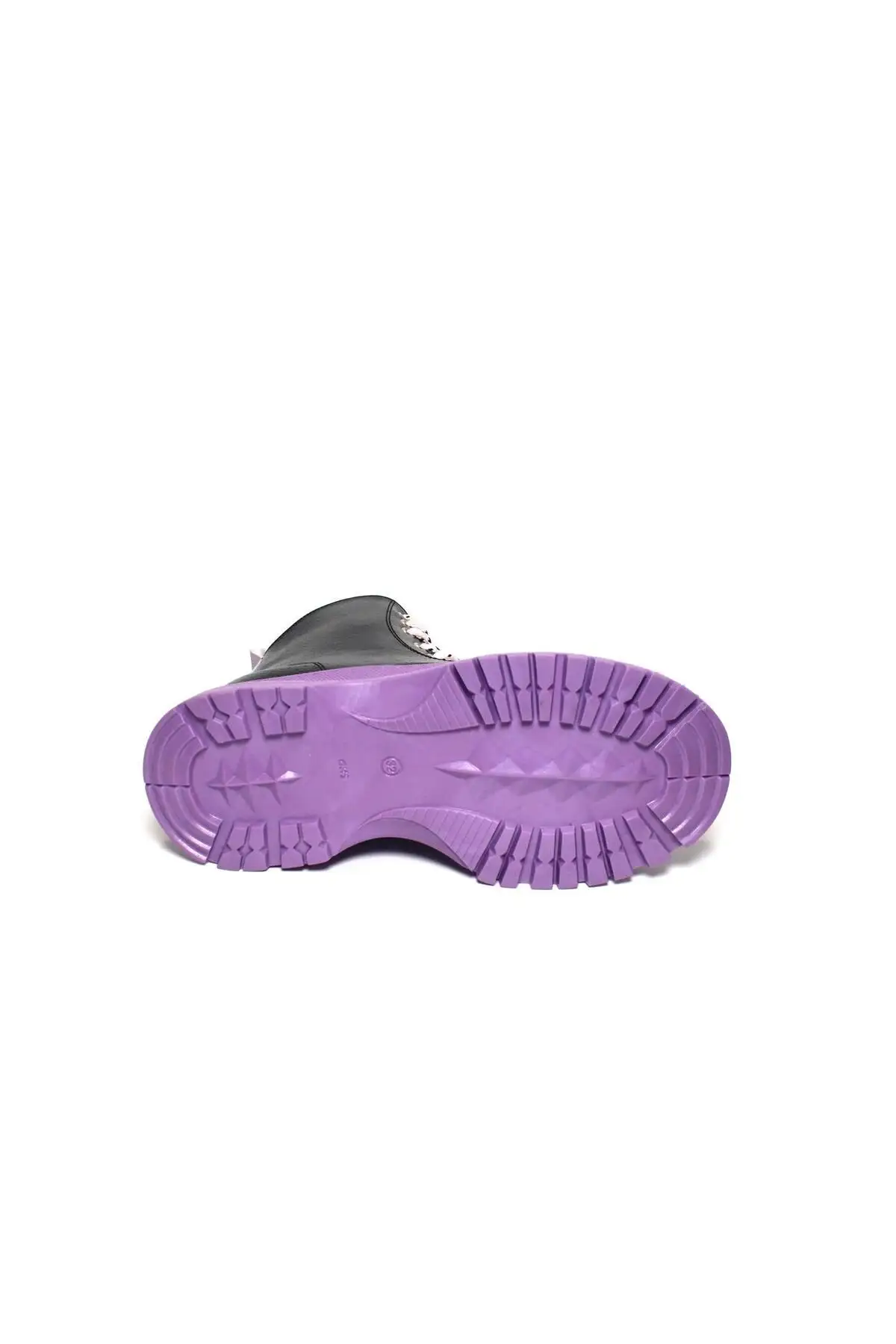 چکمه های دخترانه نوشته بسیار راحت و شیک زیره رنگارنگ Trekking Trekking - 212 چکمه های دخترانه نوشته بسیار راحت و شیک زیره رنگارنگ Trekking Trekking - 212