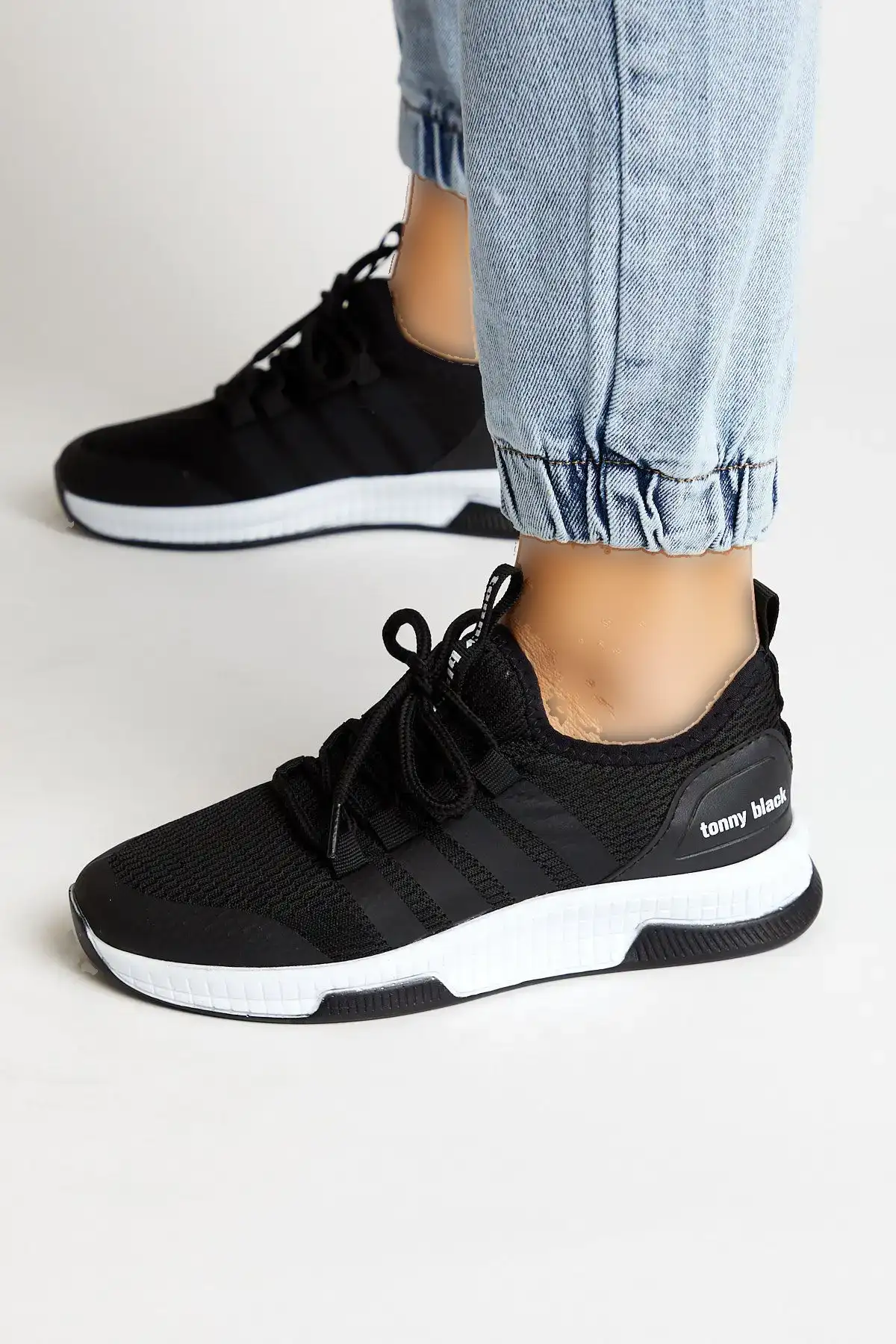 کفش اسپرت یونیسکس مشکی سفید - 243 کفش اسپرت یونیسکس مشکی سفید - 243