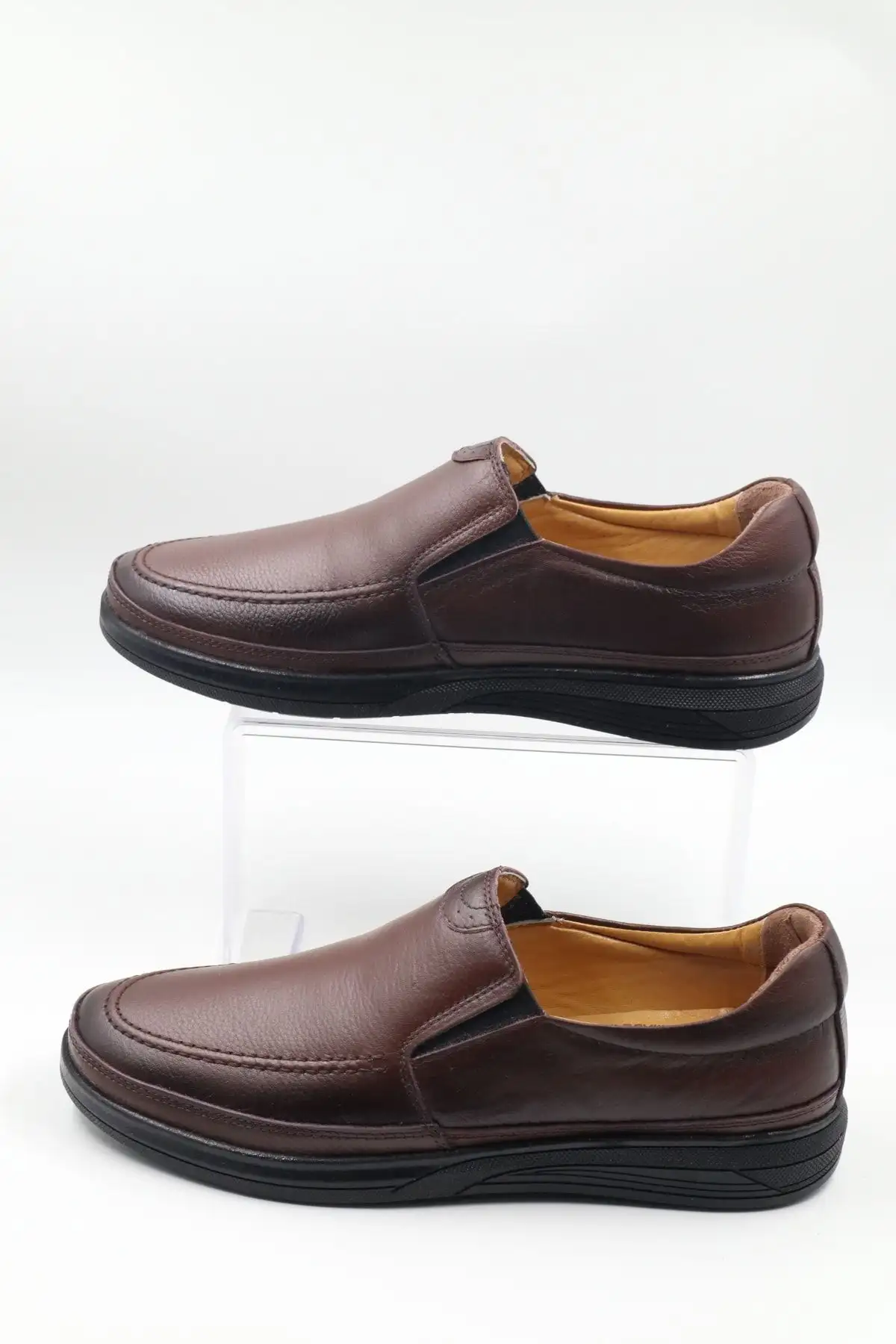 کفش راحتی ژل ارتوپدی مردانه چرم اصل فوق العاده راحت - 495 کفش راحتی ژل ارتوپدی مردانه چرم اصل فوق العاده راحت - 495