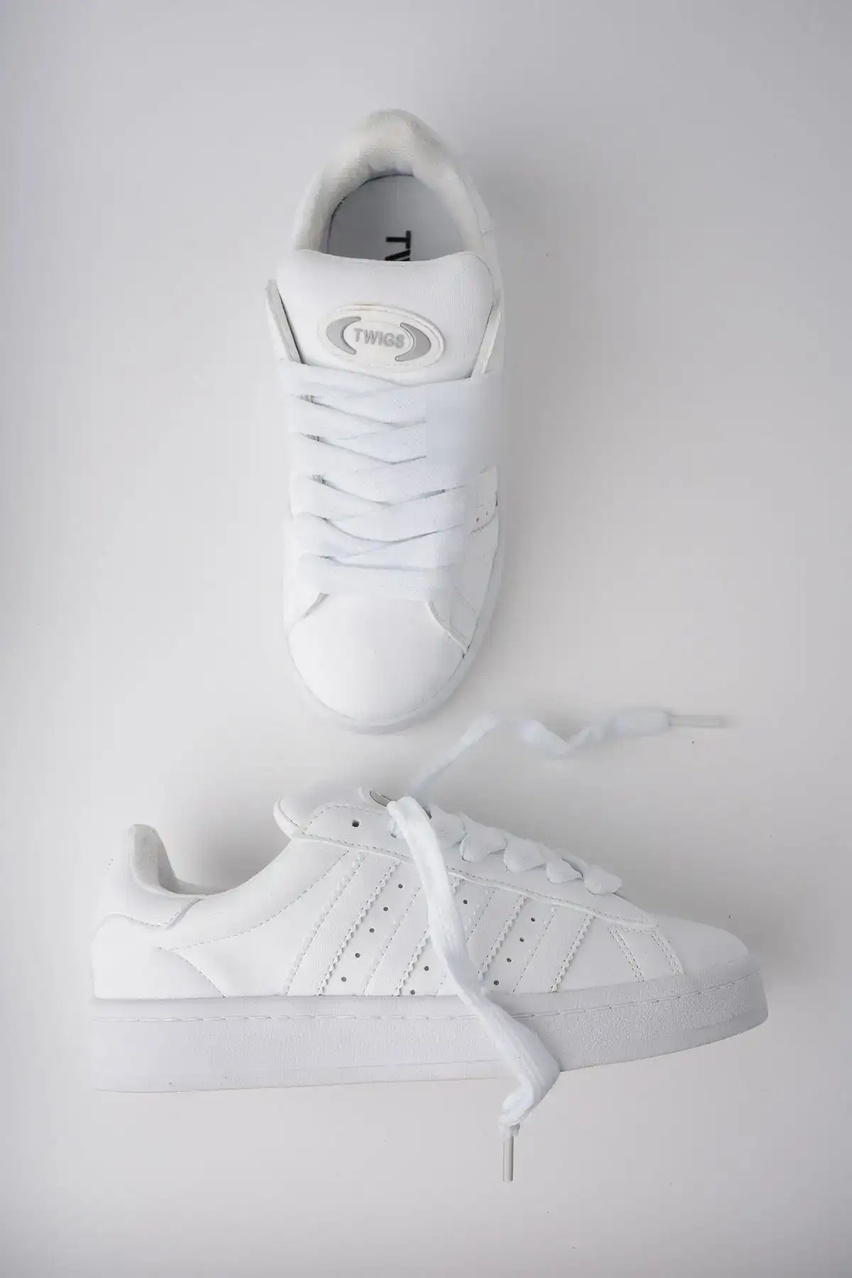 کفش ورزشی اسپرت سفید - 229 کفش ورزشی اسپرت سفید - 229