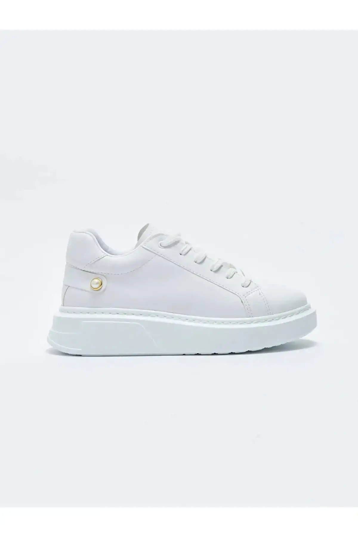 کفش اسپرت ضخیم بنددار مرواریدی سفید - 343 کفش اسپرت ضخیم بنددار مرواریدی سفید - 343