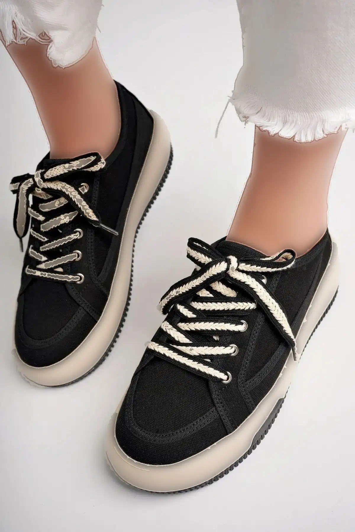 کفش راحتی زنانه مشکی - 303 کفش راحتی زنانه مشکی - 303