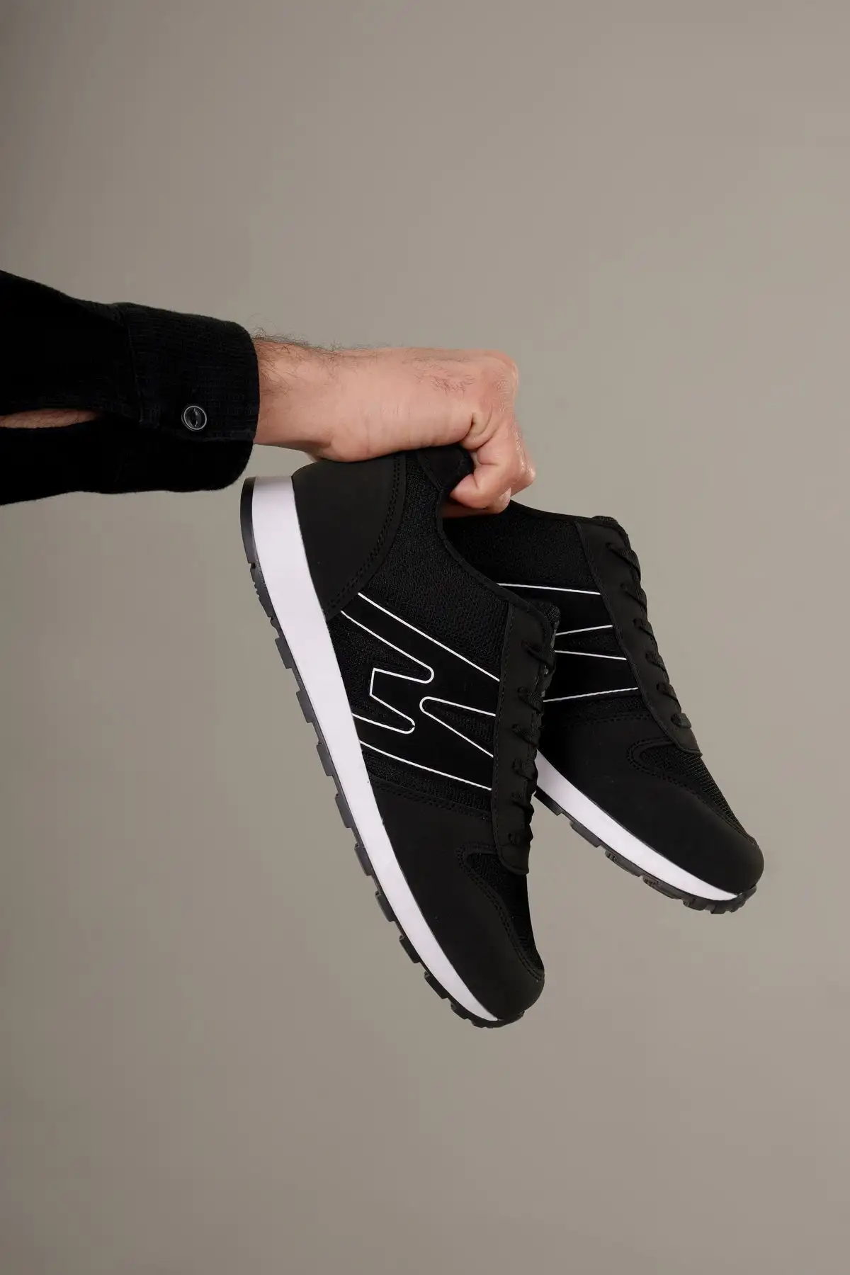 کفش ورزشی کتانی راحت تنفسی و انعطاف پذیر بنددار وسط پدیک مفید - 473 کفش ورزشی کتانی راحت تنفسی و انعطاف پذیر بنددار وسط پدیک مفید - 473