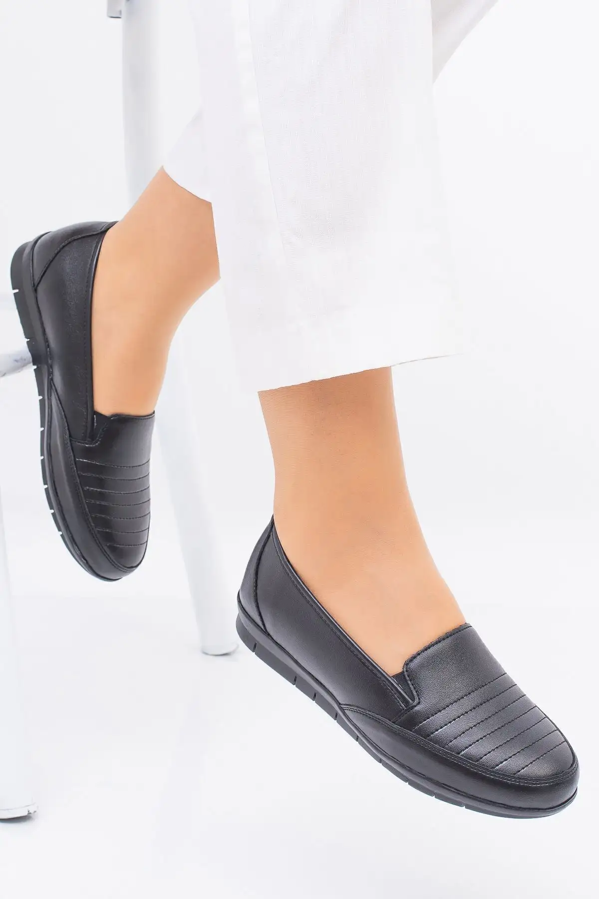 کفش زنانه لاستیک زمستانی کامل ارتوپدی پاشنه با ساپورت راحت و راحت و سبک وزن روزانه مادر کفش مادر - 791 کفش زنانه لاستیک زمستانی کامل ارتوپدی پاشنه با ساپورت راحت و راحت و سبک وزن روزانه مادر کفش مادر - 791