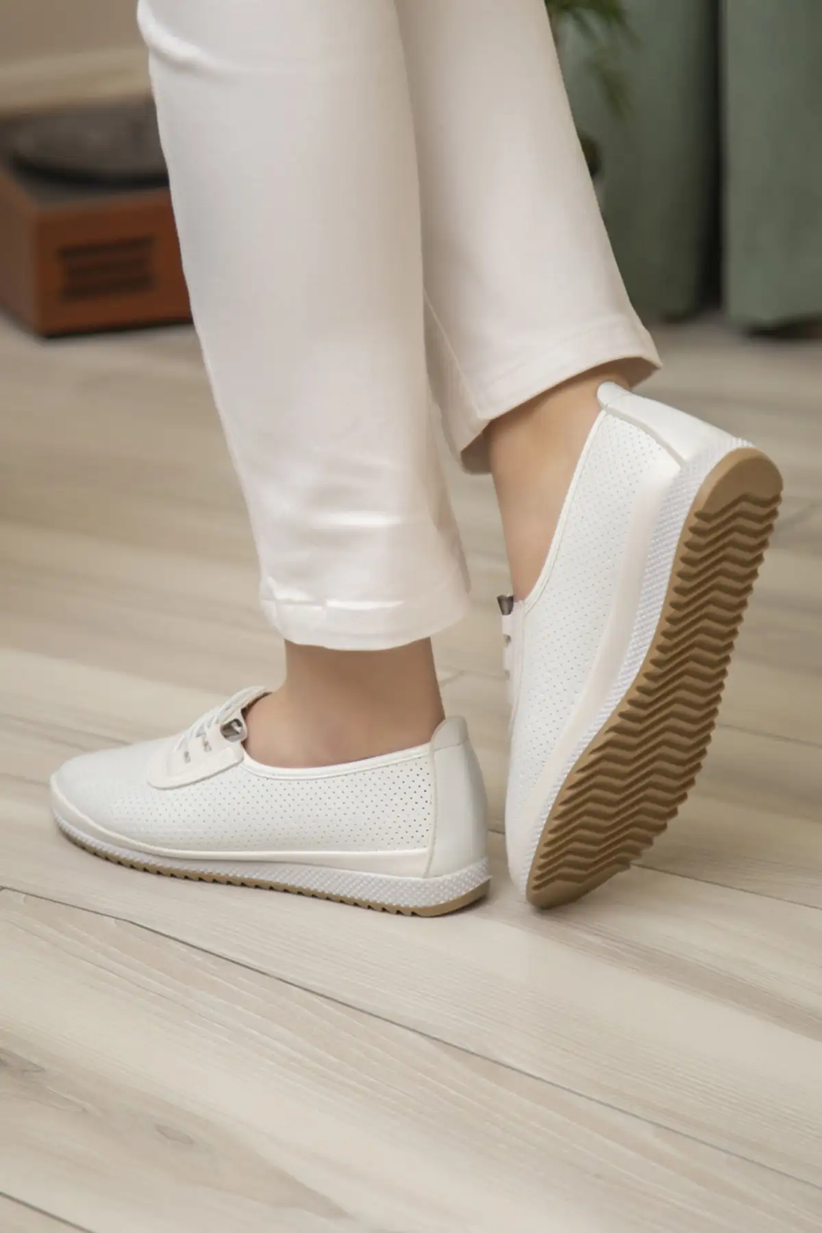 کفش بالرین رشته ای سوراخ دار پوست زنانه نرم روزانه ارتوپدی - 835 کفش بالرین رشته ای سوراخ دار پوست زنانه نرم روزانه ارتوپدی - 835