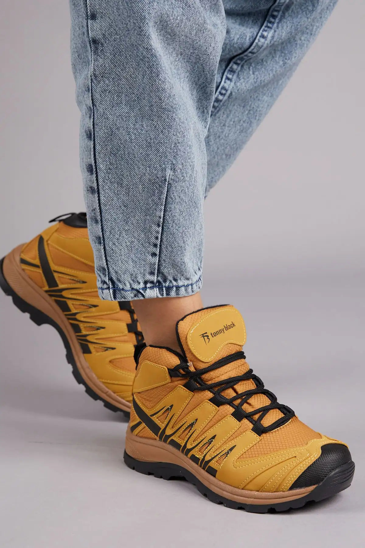 چکمه یونیسکس شتر کوهنوردی Tb601 - 79 چکمه یونیسکس شتر کوهنوردی Tb601 - 79