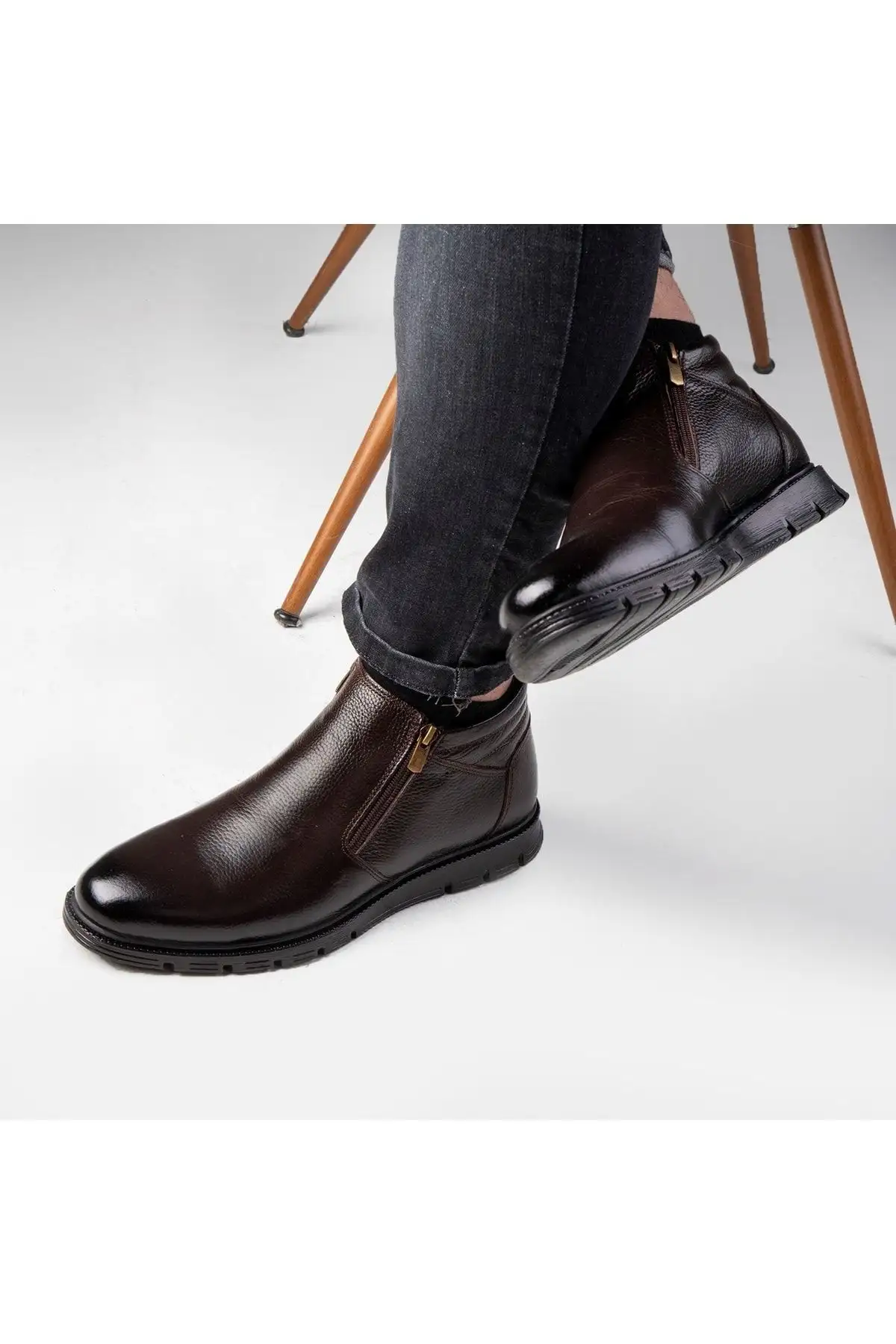 چکمه های خز دار مردانه زیره لاستیکی چرم اصل موینا، چکمه های داخل خز - 493 چکمه های خز دار مردانه زیره لاستیکی چرم اصل موینا، چکمه های داخل خز - 493