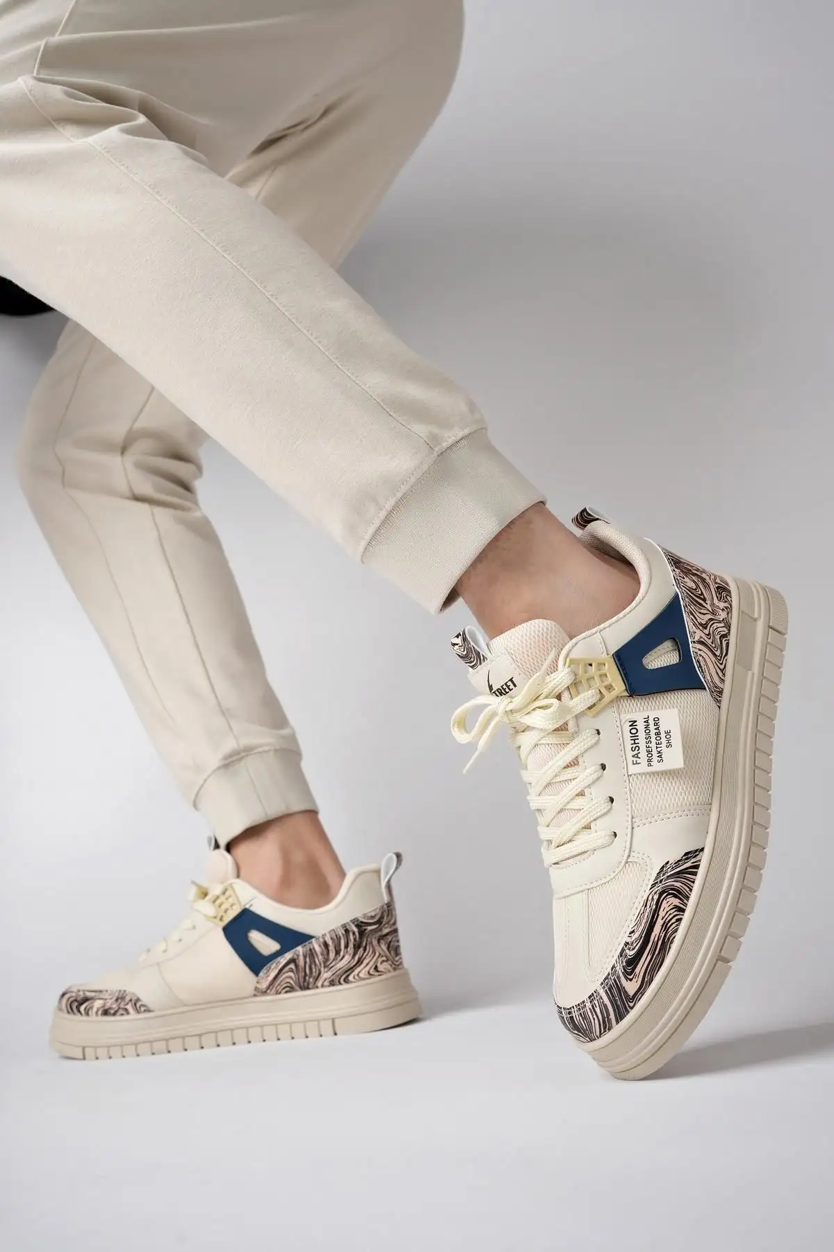 4921 کفش اسپرت یونیسکس کفش کتانی بدون لغزش - 20 4921 کفش اسپرت یونیسکس کفش کتانی بدون لغزش - 20