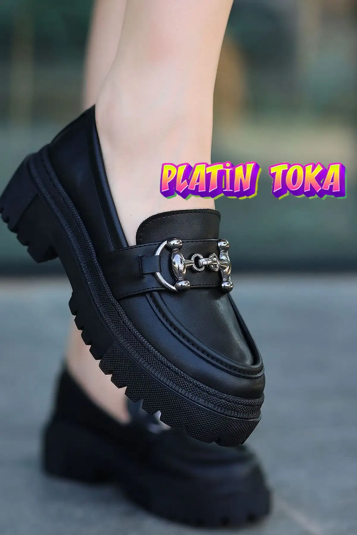 سگک نقره ای زیره ضخیم کفش لوفر زنانه موکاسین Gc - 1250 سگک نقره ای زیره ضخیم کفش لوفر زنانه موکاسین Gc - 1250