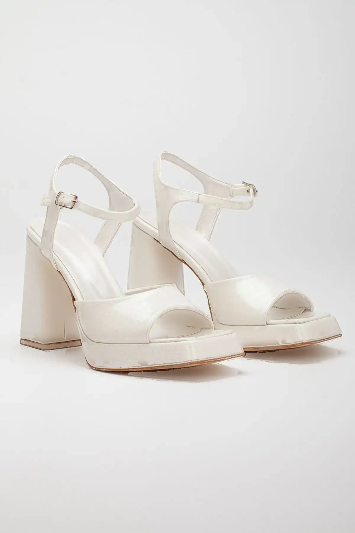 کفش عروس سکوی زاویه دار زنانه پاشنه بلند - 467 کفش عروس سکوی زاویه دار زنانه پاشنه بلند - 467