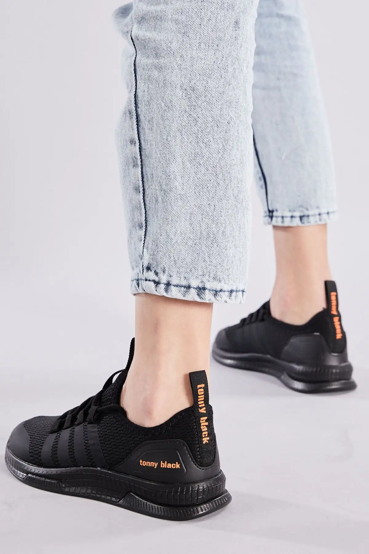 کفش اسپرت مشکی یونیسکس Tbqnt - 519 کفش اسپرت مشکی یونیسکس Tbqnt - 519