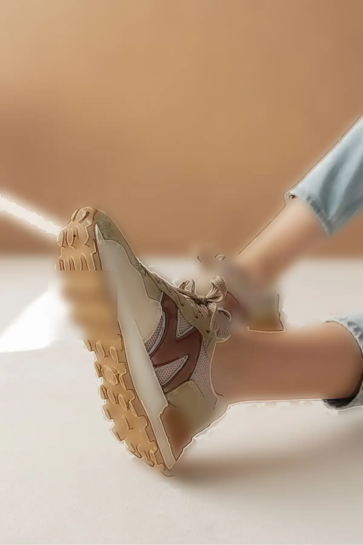 کفش کتانی زنانه 001210 بژ تابا - 360 کفش کتانی زنانه 001210 بژ تابا - 360