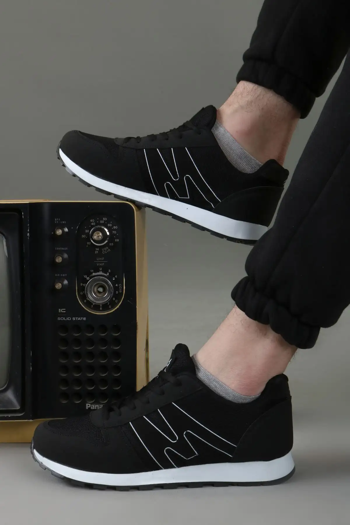 کفش ورزشی کتانی راحت تنفسی و انعطاف پذیر بنددار وسط پدیک مفید - 473 کفش ورزشی کتانی راحت تنفسی و انعطاف پذیر بنددار وسط پدیک مفید - 473