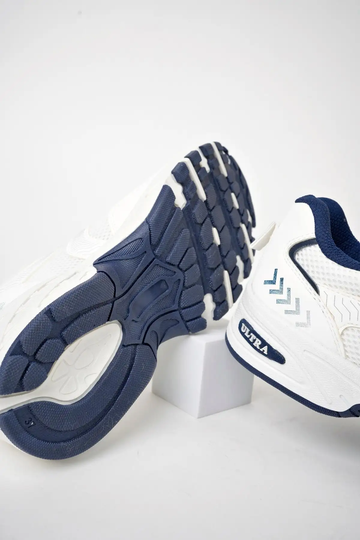 کفش راحتی زنانه سفید - 324 کفش راحتی زنانه سفید - 324