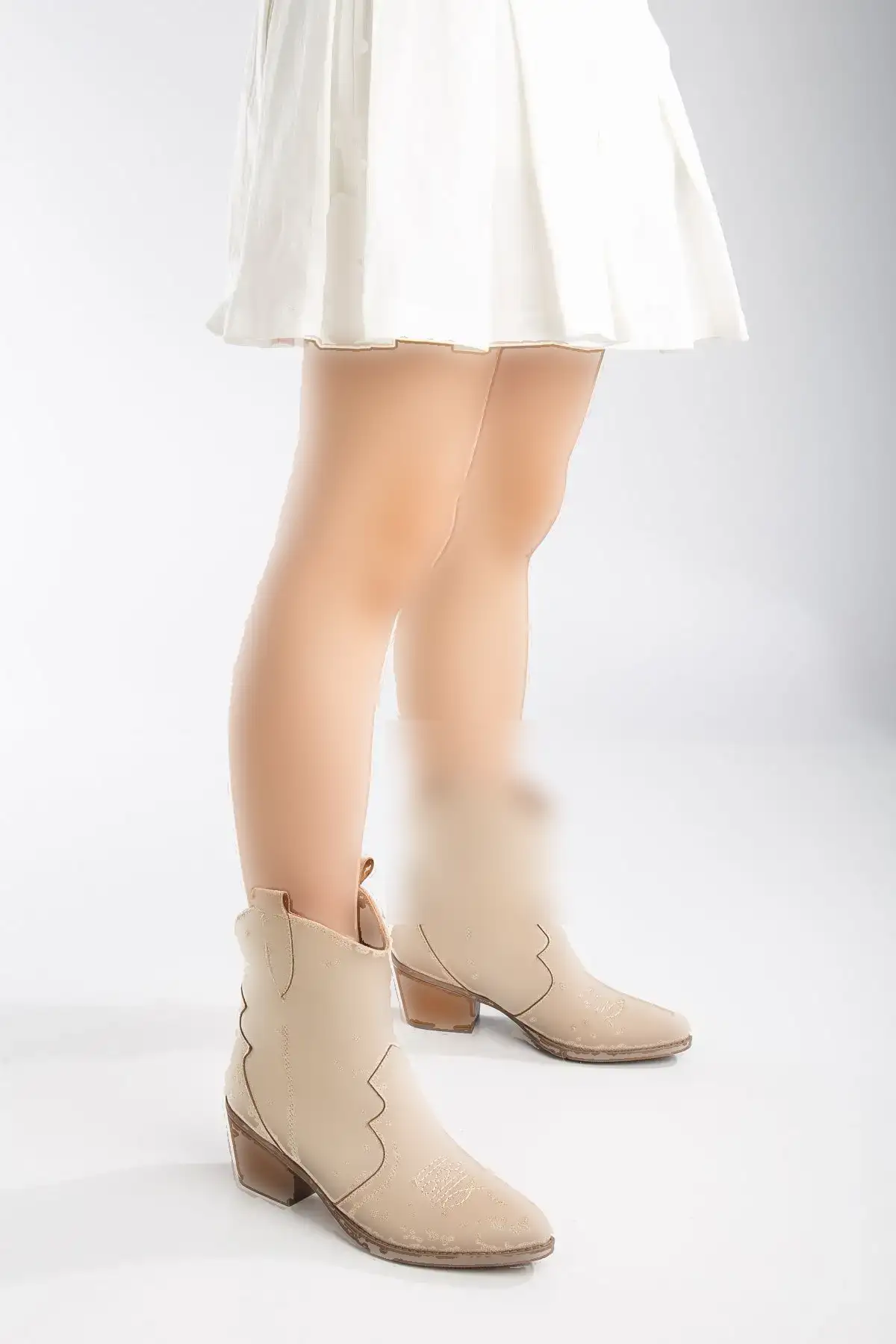 پوتین کابوی وسترن جیر مات بژ کرم مینک استون - 122 پوتین کابوی وسترن جیر مات بژ کرم مینک استون - 122