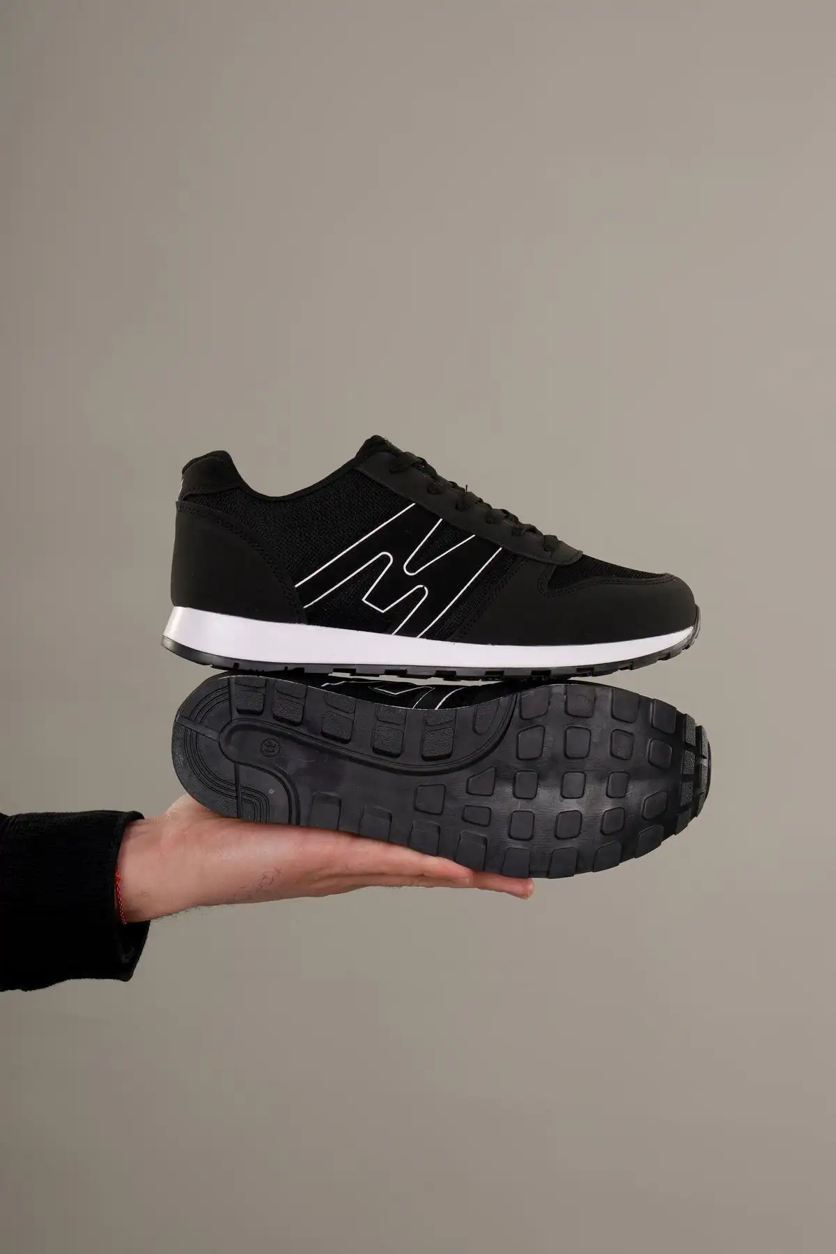 کفش ورزشی کتانی راحت تنفسی و انعطاف پذیر بنددار وسط پدیک مفید - 473 کفش ورزشی کتانی راحت تنفسی و انعطاف پذیر بنددار وسط پدیک مفید - 473