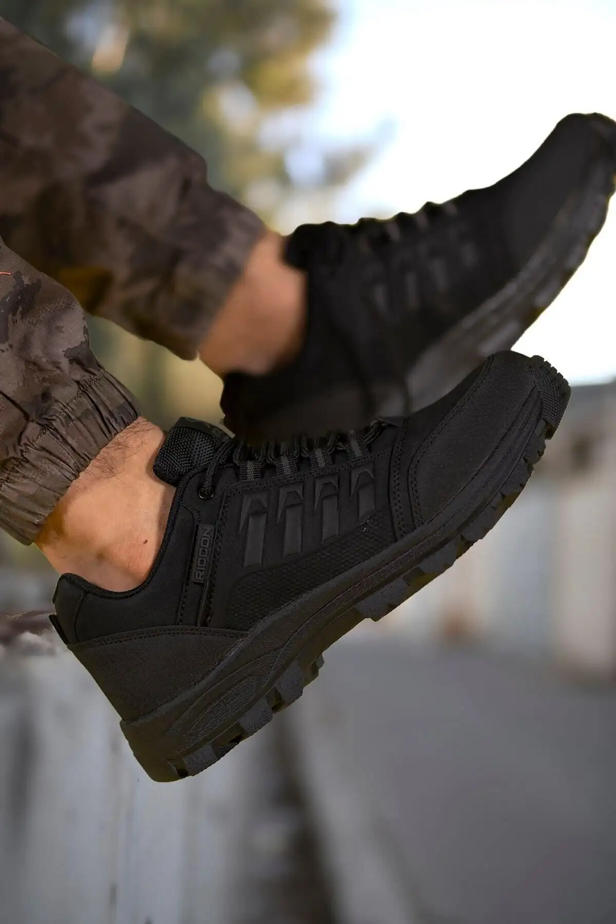 کفش کوهنوردی یونیسکس مشکی 0012x5 - 350 کفش کوهنوردی یونیسکس مشکی 0012x5 - 350