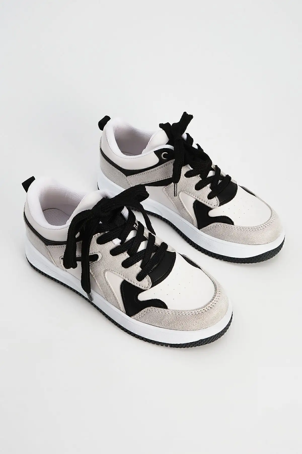 کفش کتانی زنانه زیره بلند اسپرت جیر خاکستری آریانا - 331