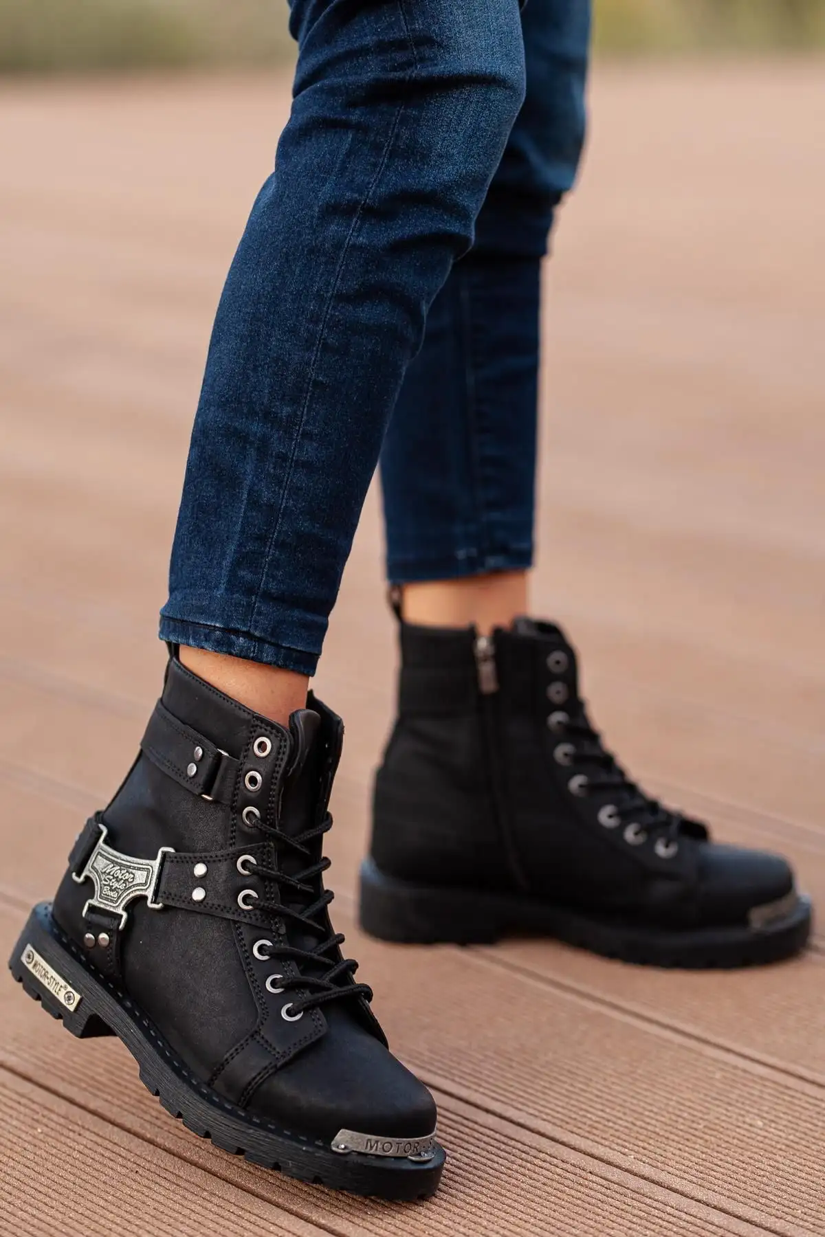 چکمه موتور یونیسکس تضمینی M512 - 74 چکمه موتور یونیسکس تضمینی M512 - 74