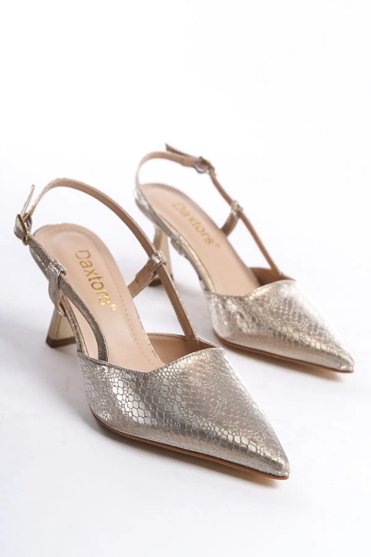 کفش پاشنه دار کلاسیک زنانه روزانه D438 تضمینی - 435 کفش پاشنه دار کلاسیک زنانه روزانه D438 تضمینی - 435