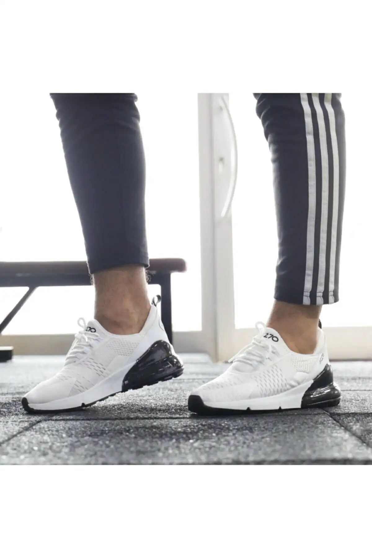 کفش اسپرت اسپرت کتانی مشبک بادی وایت پیاده روی سبک روزانه AIC 270 - 11 کفش اسپرت اسپرت کتانی مشبک بادی وایت پیاده روی سبک روزانه AIC 270 - 11